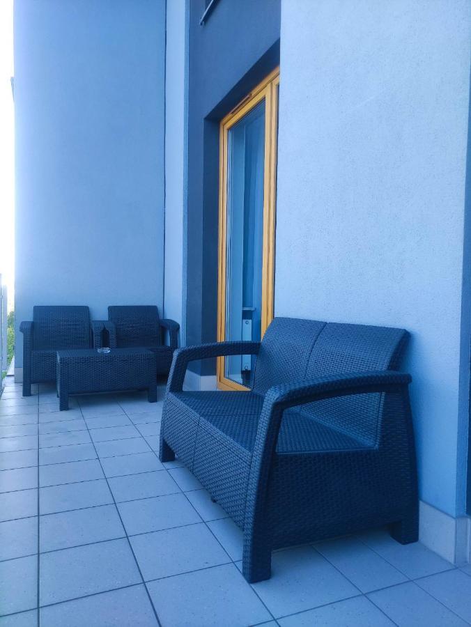Apartamenty METRO TARGÓWEK 27 Varsovia Exterior foto